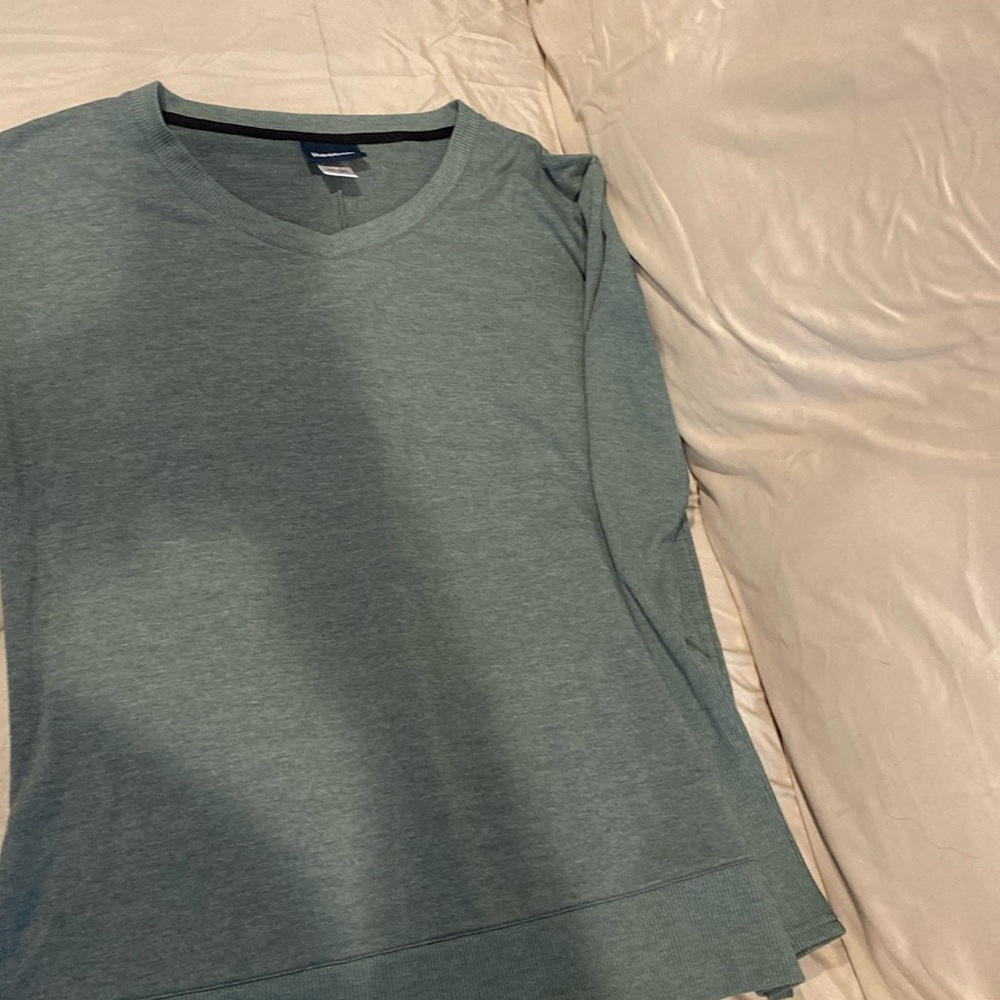 Reebok light weight sweater